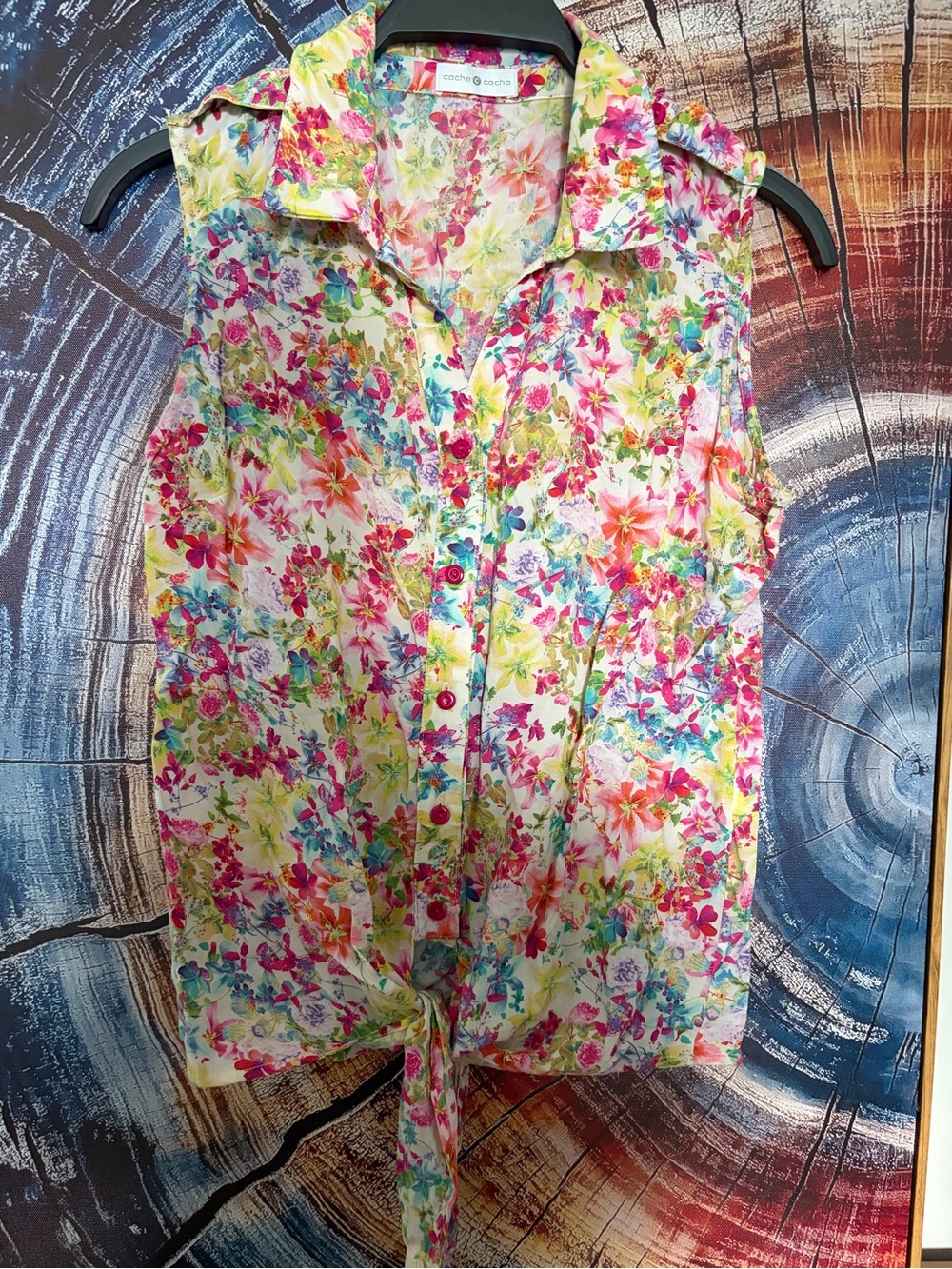 Cache Cache -  Floral Tie-Front Sleeveless Button-Up Top